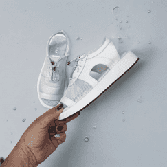 Босоножки белые с сеткой