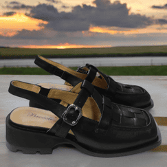 Черные рыбацкие босоножки на каблуке