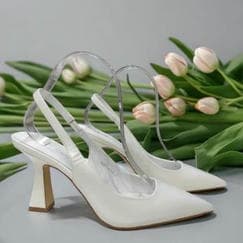 Молочные мюли на шпильке