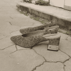 Песочные мюли на каблуке