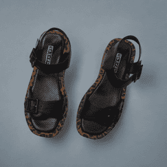 Босоножки с леопардовой подошвой