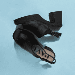 Черные кожаные босоножки на каблуке