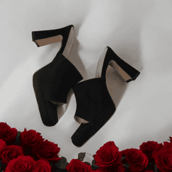 Замшевые сабо на изящном каблуке